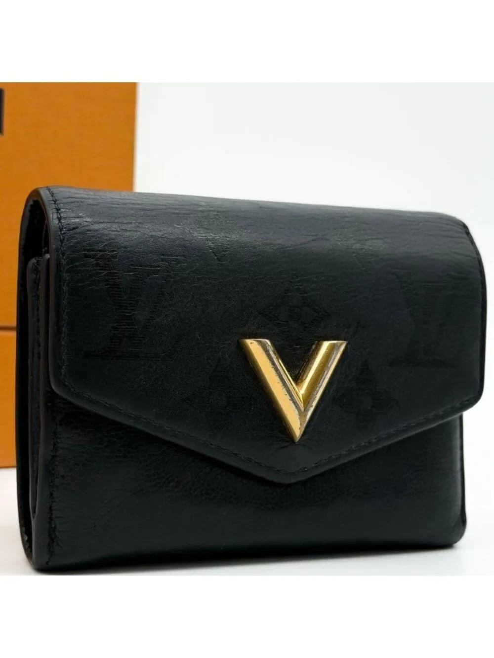 Louis Vuitton Portefeuille Very Compact Monogram Trifold Wallet